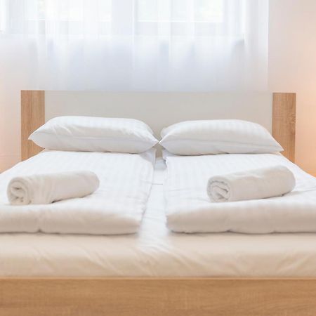 Parkowa Polana Myweek Apartment Polanica-Zdroj Ruang foto