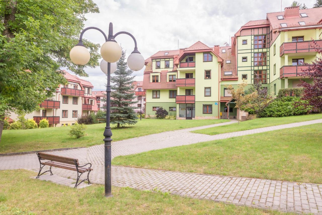 Parkowa Polana Myweek Apartment Polanica-Zdroj Bagian luar foto