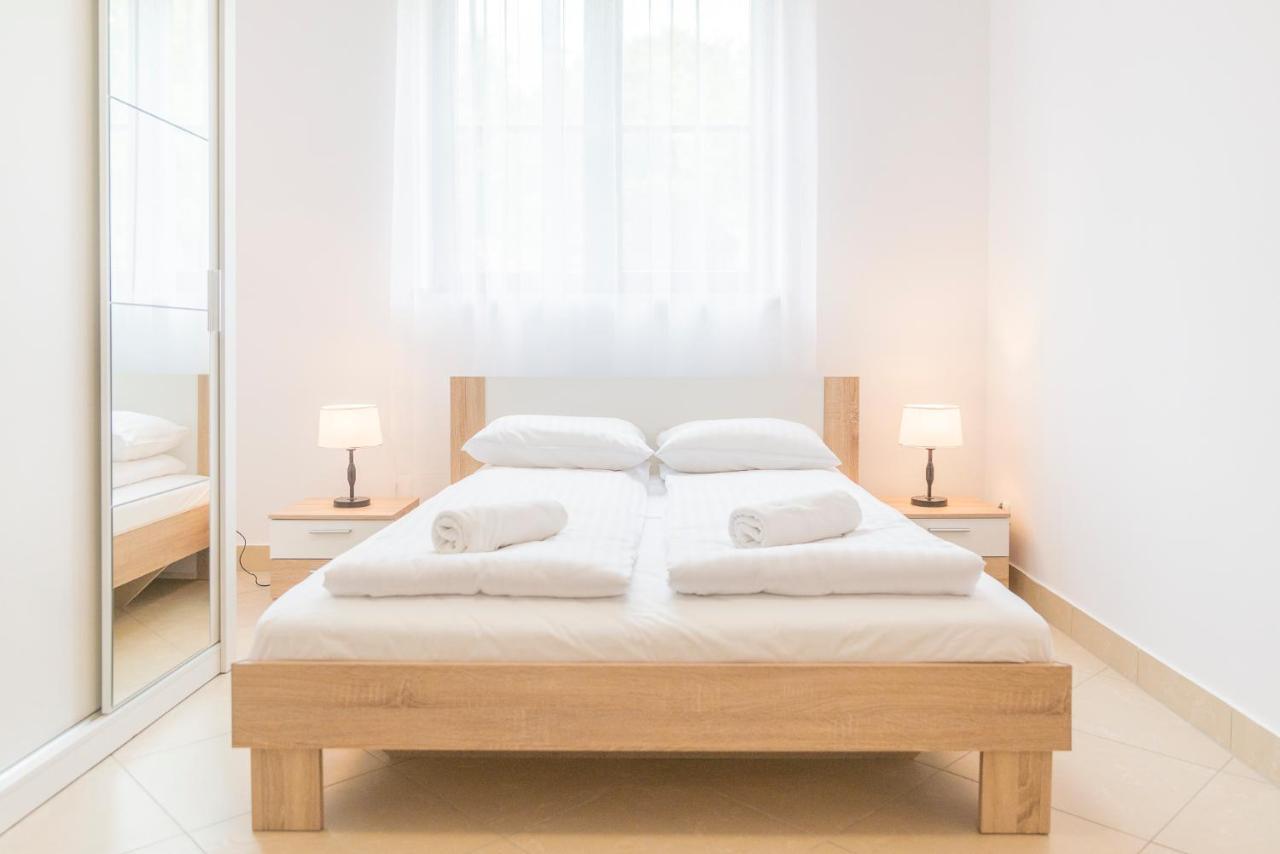 Parkowa Polana Myweek Apartment Polanica-Zdroj Ruang foto