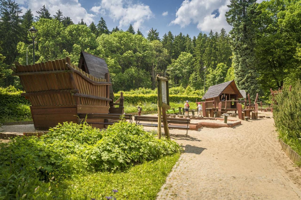 Parkowa Polana Myweek Apartment Polanica-Zdroj Bagian luar foto